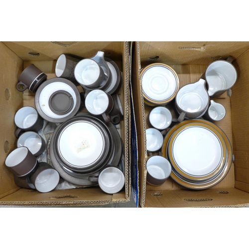 1271 - Two boxes of Hornsea tea and dinnerwares, various patterns, Palatine, Contrast, etc. **PLEASE NOTE T... 