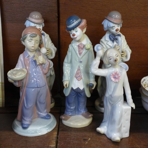 670 - Four Lladro figures and one other, all a/f