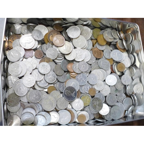 676 - A collection of British coins, 5.74kg