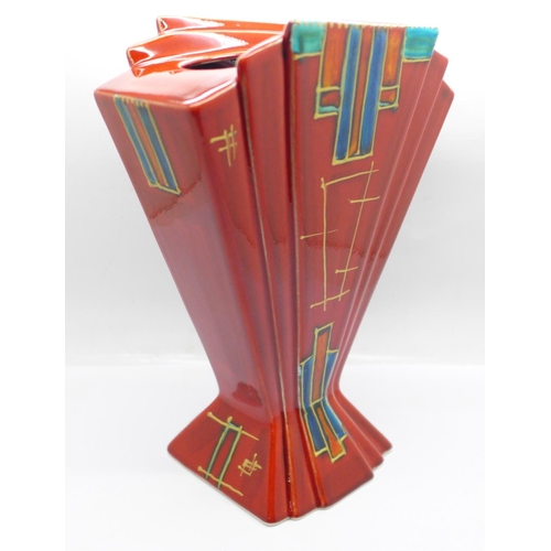 760 - Anita Harris Art pottery, fan vase in the Deco design, 23cm, Anita Harris signature in gold on the b... 