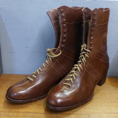 784 - A pair of Edwardian leather boots, marked inside, R23469, 3½D, 202-7308