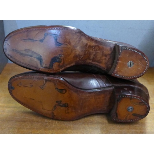 784 - A pair of Edwardian leather boots, marked inside, R23469, 3½D, 202-7308