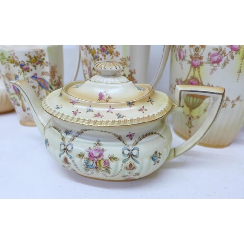 792 - Crown Devon Fieldings jugs, teapot and biscuit barrel