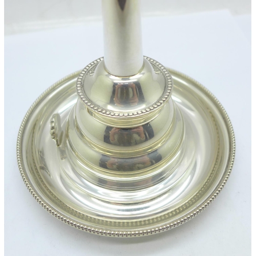 866 - A modern silver wine funnel and stand, 195g