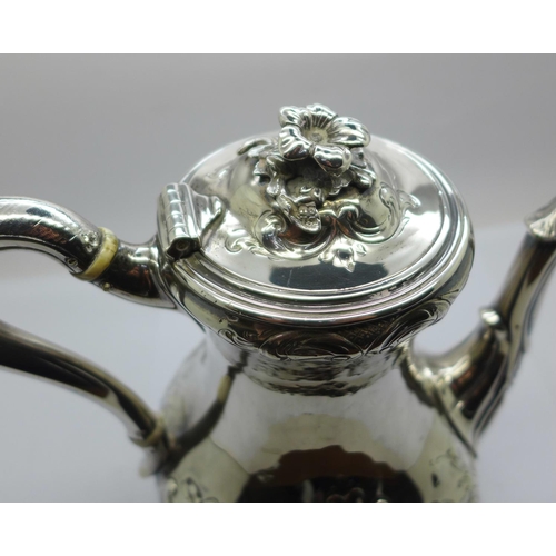 867 - An early Victorian silver coffee pot, Daniel and Charles Houle, London 1854, 542.5g