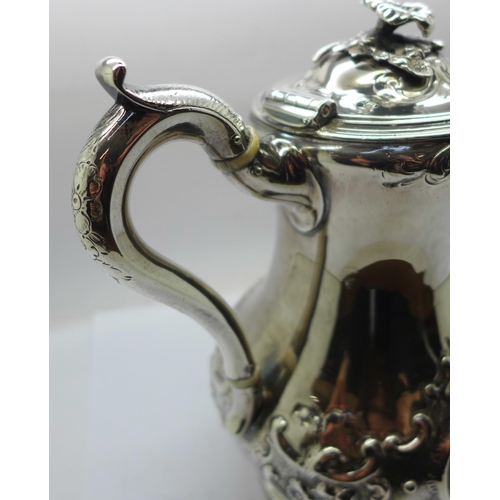 867 - An early Victorian silver coffee pot, Daniel and Charles Houle, London 1854, 542.5g