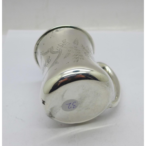 869 - A silver christening mug, with initials, Birmingham 1925, 44g