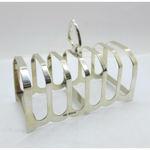 875 - A silver toast rack, Sheffield 1933, 148g