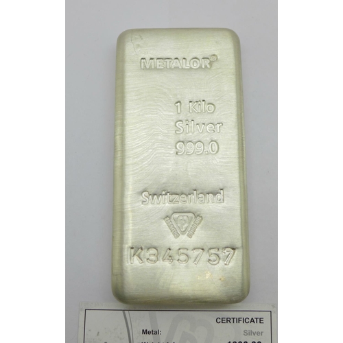 881 - A 'Metalor 1 Kilo Silver 999.0', 1kg pure silver ingot/bar, with certificate, K345757