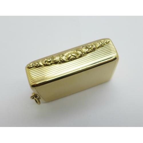 920 - A hallmarked 9ct gold snuff box, Birmingham 1953, 35g, width 44mm, shallow dent to one side