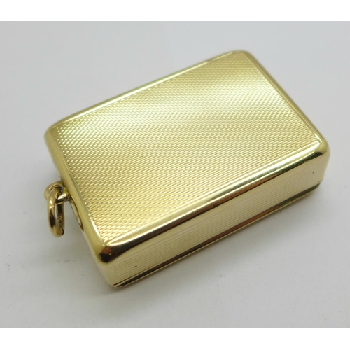 920 - A hallmarked 9ct gold snuff box, Birmingham 1953, 35g, width 44mm, shallow dent to one side