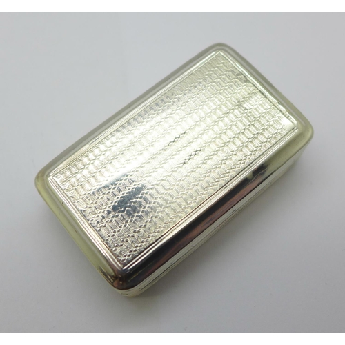 927 - A George IV silver snuff box, Birmingham 1828, width 53mm