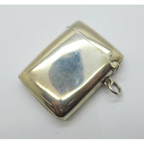 929 - A silver vesta case