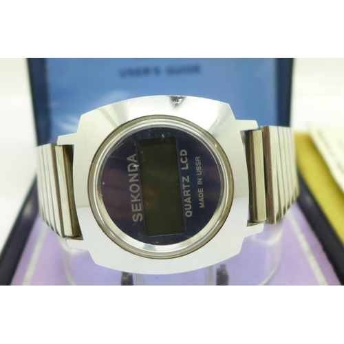 934 - A Sekonda quartz LCD wristwatch with box