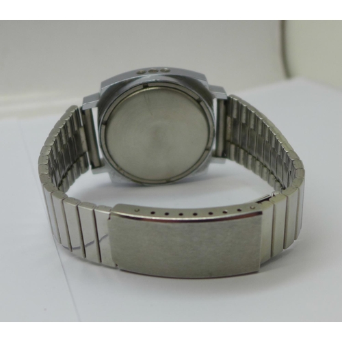 934 - A Sekonda quartz LCD wristwatch with box