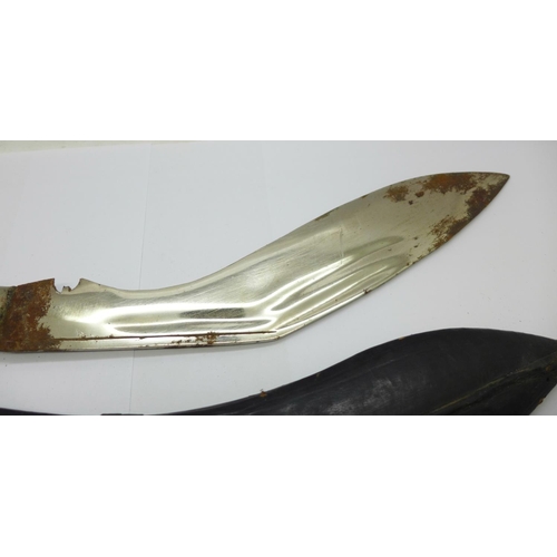 937 - A kukri with scabbard