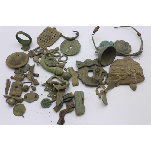 970 - Metal detecting finds including Roman