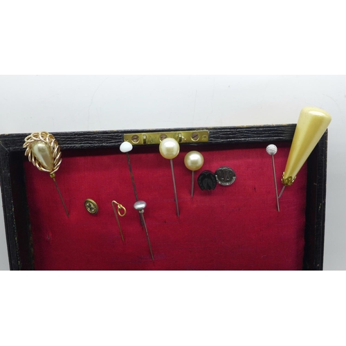 972 - Jewellery including 9ct gold back and front lockets, hat pins, etc.