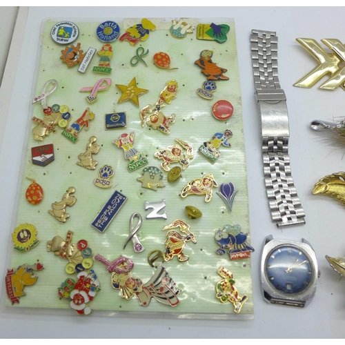 985 - Costume jewellery, a collection of badges and a Cronel wristwatch