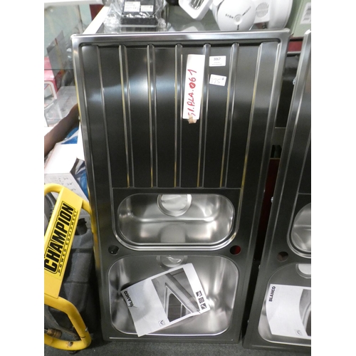 3067 - Eday 1.5 Bowl RVS Stainless Steel 500x1000, model no.:-BL450839, RRP £299.17 inc. VAT * This lot is ... 