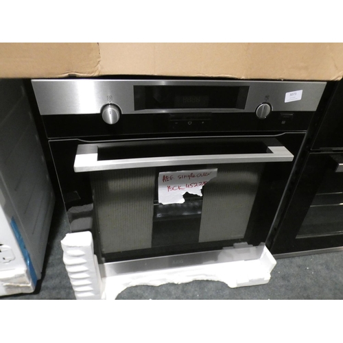 3073 - AEG built-in single oven - model 71ADF02AD * This lot is subject to VAT