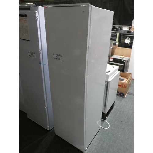 3085 - Zanussi H1772xW540xD549 Integrated Tower Fridge - model no.:- ZBA32050SV, RRP £650 inc. VAT * This l... 