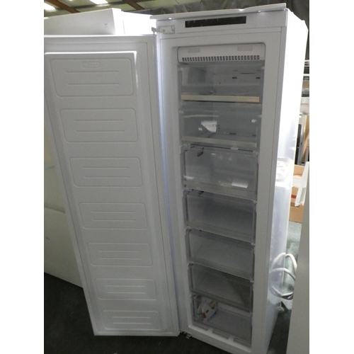 3086 - CDA tower freezer (model FW882/1) * This lot is subject to VAT