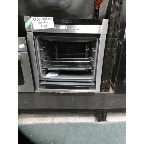 3363 - Neff B45E54N3GB Single CircoTherm Oven - Stainless Steel - model no.:- B45E54N3GB, RRP £900 inc. VAT... 