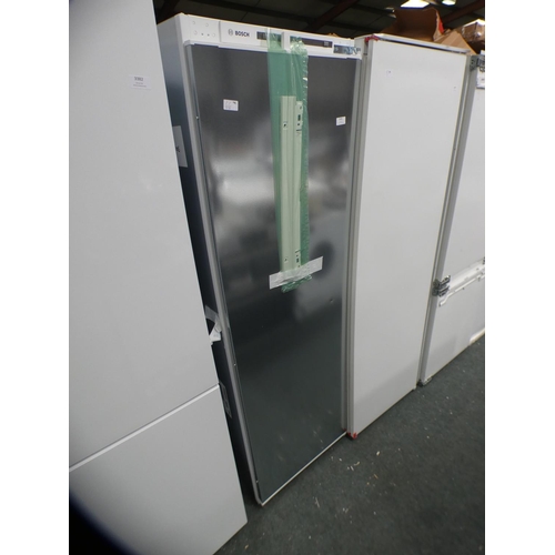 3381 - Bosch 70/30 Fridge Freezer  H1772xW541xD545, model no.:-KIV38X22GB, RRP £619 inc. VAT * This lot is ... 