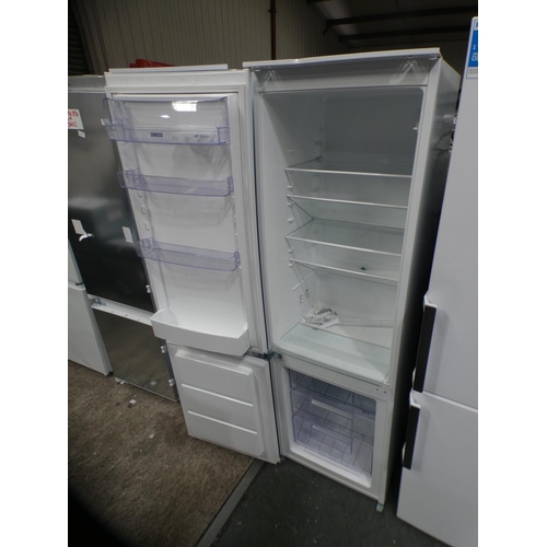 3383 - Zanussi  70/30 Fridge Freezer - Frost Free  H1772xW540xD549, model no.:-ZBB28651SV, RRP £431 inc. VA... 