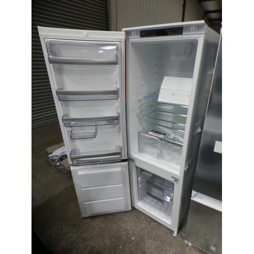 3386 - AEG  70/30 Fridge Freezer H1772xW540xD549, model no.:-SCE8181VTS, RRP £835 inc. VAT - slight dent at... 