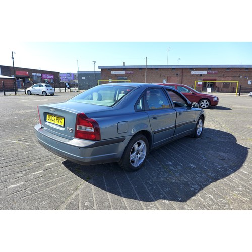 2672 - Volvo S80 2.5ltr  Auto 4 door saloon,  MOT till 28.10.21 – Mileage 98,474, Reg  OU02 RVX - On instru... 