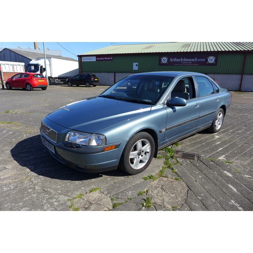 2672 - Volvo S80 2.5ltr  Auto 4 door saloon,  MOT till 28.10.21 – Mileage 98,474, Reg  OU02 RVX - On instru... 