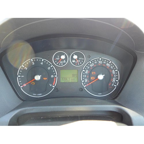 2674 - Ford Fiesta Zetec Climate 3 Door hatchback 1242cc Date of registration 31.03.2008  YR08 WVU - Mileag... 