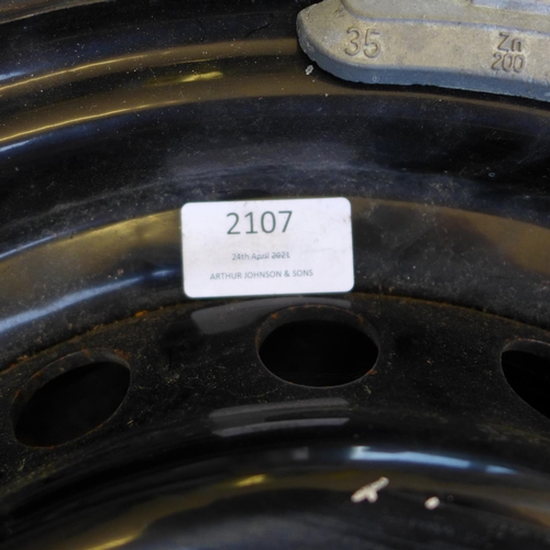 2107 - 2 Tyres (175R13c)