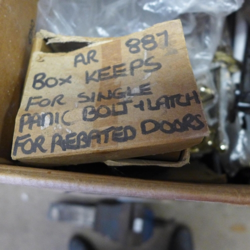 2178 - Box of assorted window fittings