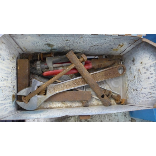 2476 - 2 Tool boxes & tray of assorted tools