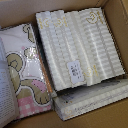 2602 - Box of Italian cot bedding