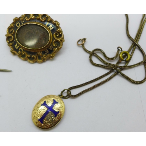 1122 - A collection of jewellery including a mourning brooch with inscription, a yellow metal and enamel pe... 