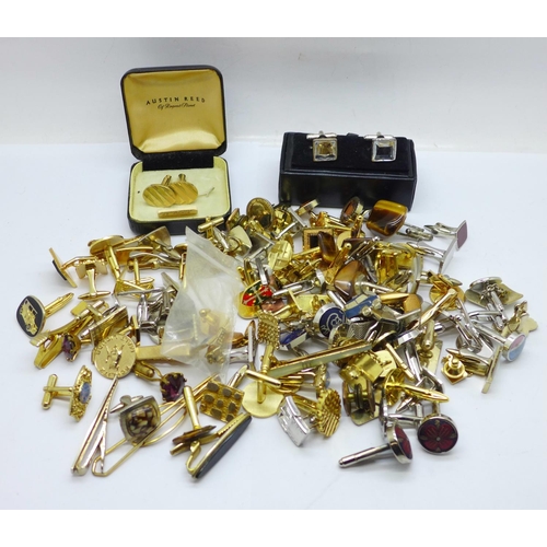 667 - Over fifty pairs of cufflinks including House of Commons