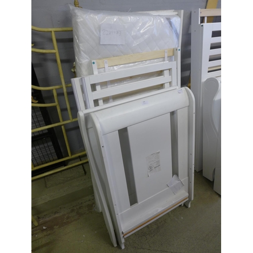 1752 - A white Katie cot bed and pocket sprung mattress (4050-2) * This lot is subject to VAT- Missing fitt... 