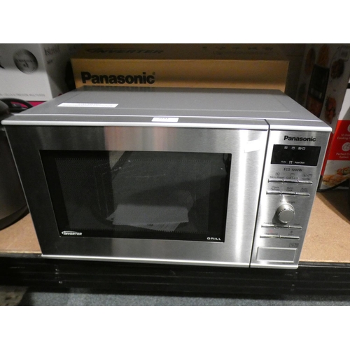 3144 - Panasonic Grill Microwave, RRP £99.99 + VAT (220-293) * This lot is subject to VAT