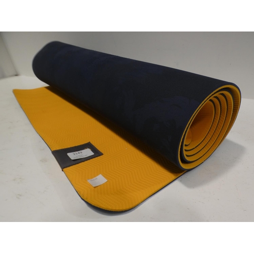 3149 - Lole reversible yoga mat (Marked) (220-395) * This lot is subject to VAT