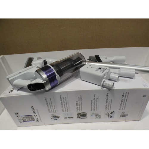 3150 - Samsung Jet Vacuum Cleaner - with charging lead, RRP £249.99 + VAT        (220-318) * This lot is su... 