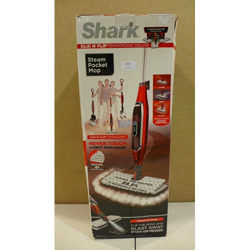 3227 - Shark Steam Mop, RRP £109.99 + VAT           (220-353) * This lot is subject to VAT