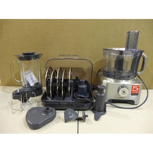 3230 - Kenwood Multipro Fpm810 Food Processor, RRP £166.66 + VAT   (220-339) * This lot is subject to VAT