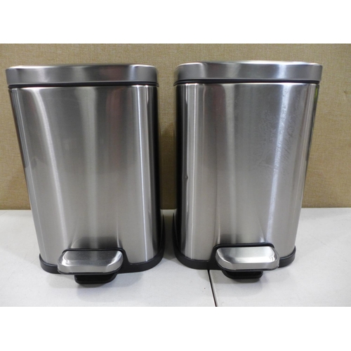 3256 - Eko 6L 2Pk Soft Close Bin (220-168) * This lot is subject to VAT