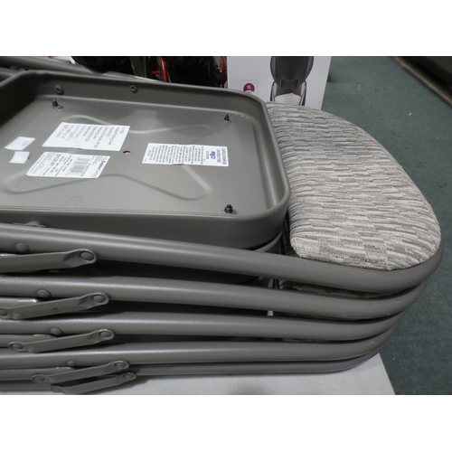 3292 - Five Padded Folding Chairs (require attention)      (220-115, 228) * This lot is subject to VAT