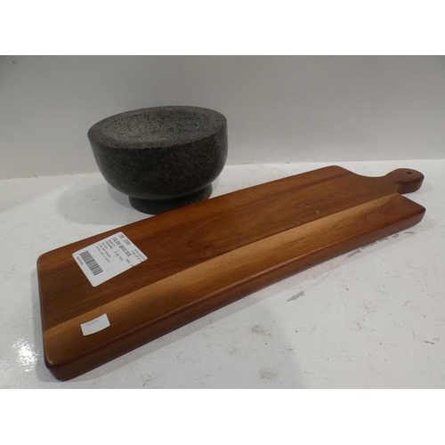 3353 - Jamie Pestle and Bird Rock Serving Board    (220-16, 27) * This lot is subject to VAT