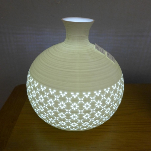 1444 - A porcelain perforated vase lamp (LP02916)  #